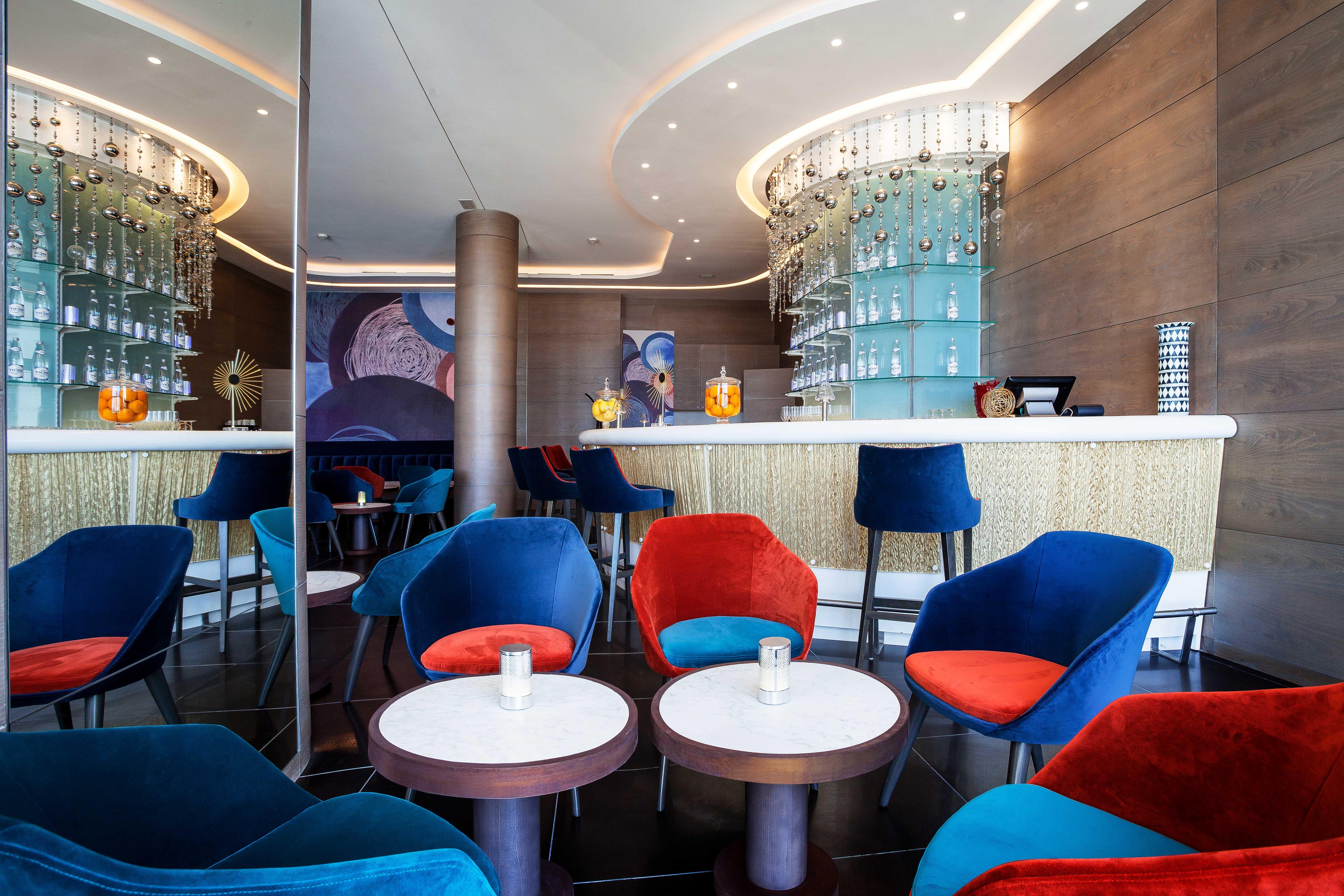 Vichy Célestins Spa Hôtel Casablanca Bouznika Esterno foto The bar on board